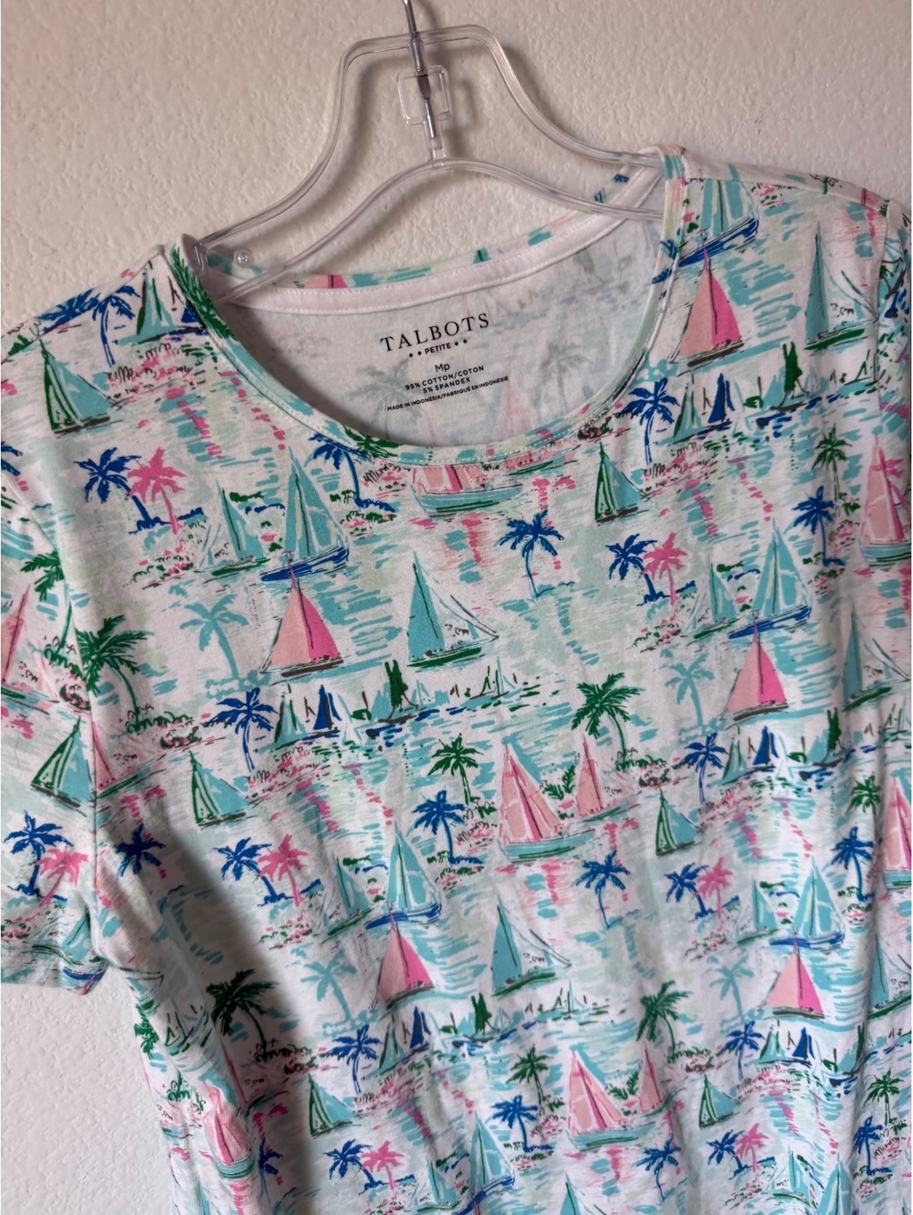 Talbots Short Sleeve Round Neck Colorful Sailboat T-Shirt Women's Size M Petite - Picture 3 of 7